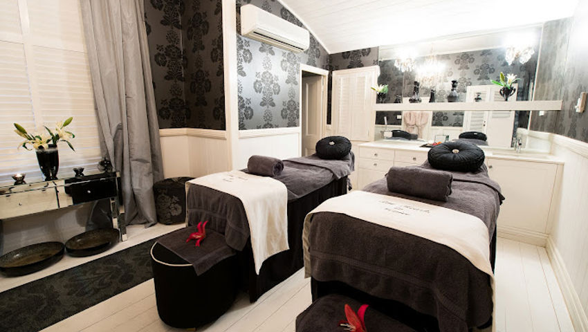 Stephanies Vintage Spa 2