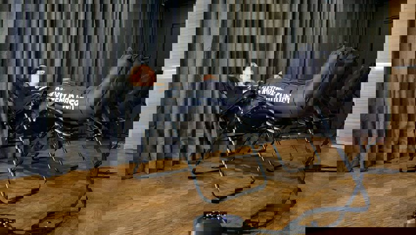 468861623 17886632904157386 8313376052137836356 N