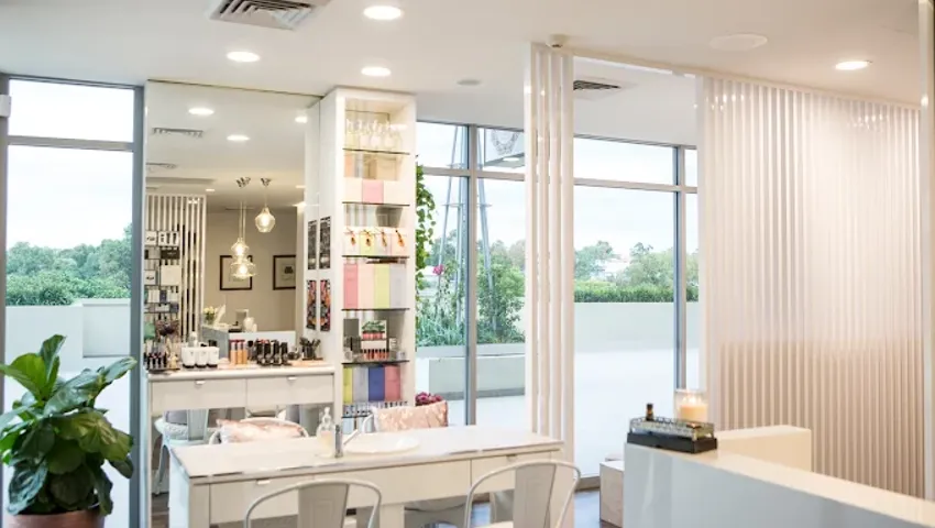 7C437BF7 F5D2 4819 B09E 3BBE5833E8D3