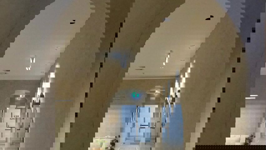 468044622 17949936218856837 8713252475319807543 N