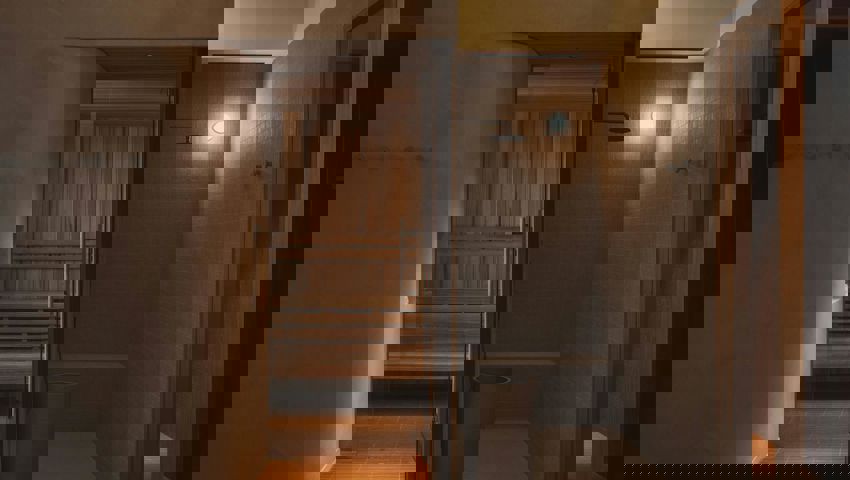 7B7840ff1af3e2fedbbc6bffb181d438